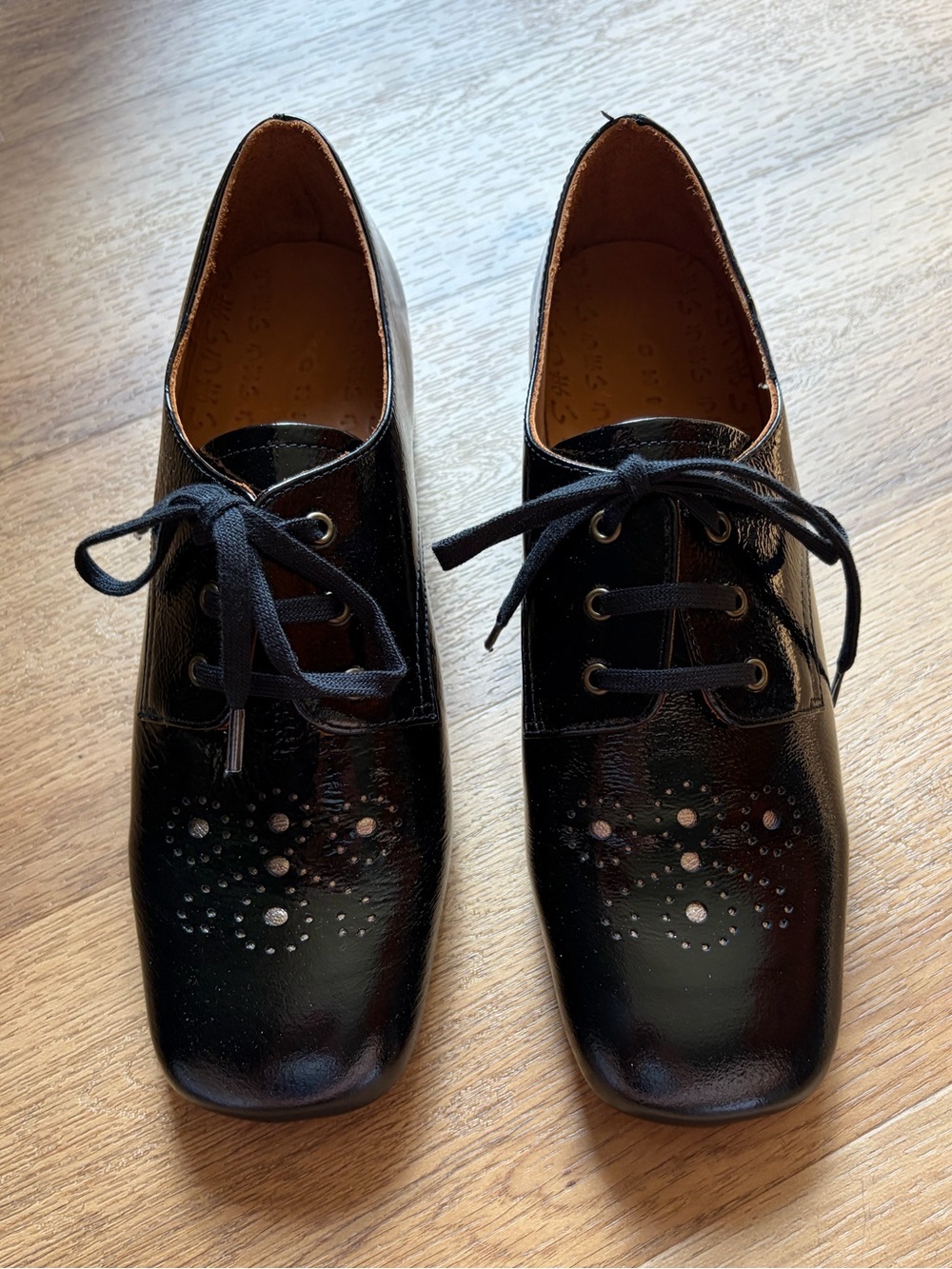 Ghie Mihara Black Patent Leather Oxford Shoes Burgundy Heel Brogue Lace Up EU 37